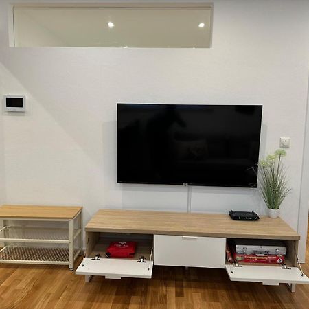 1,5-Zimmer, Top Ausgestattet, 4 Pers, Souterrain 플린트스바흐 외부 사진